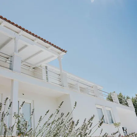 Exclusive In Ilipi With Private Pool