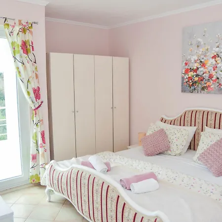 Exclusive In Ilipi With Private Pool Сasa de vacaciones *