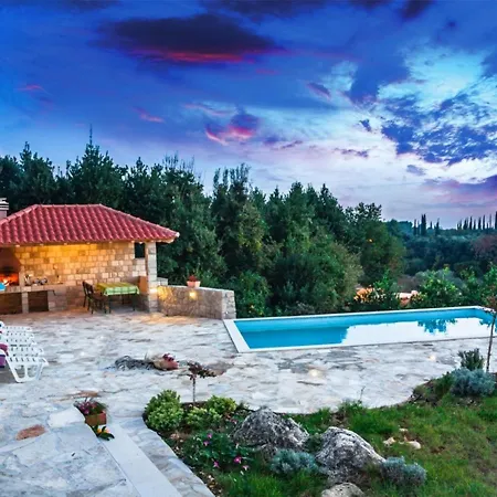 Exclusive In Ilipi With Private Pool Сasa de vacaciones